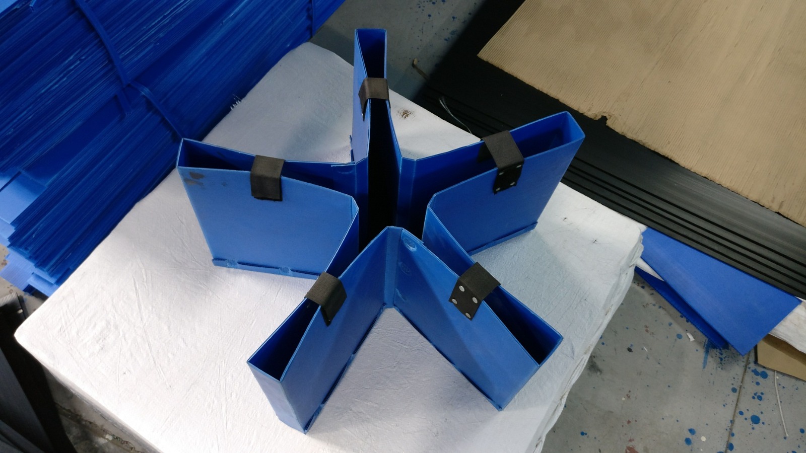 Universal Corrugated Box